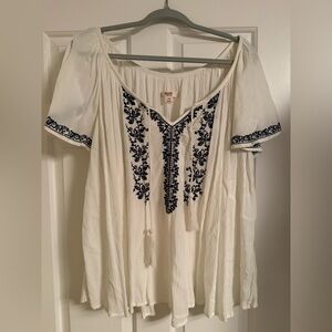 Mossimo Supply Co. bohemian peasant blouse.Large
